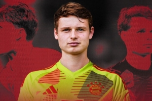 图片报：诺伊尔脚部受伤，乌尔比希将在对阵维京时首发出战